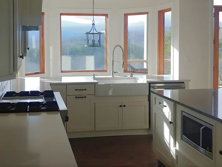 Linen Shaker Kitchen Cabinets – Warm Elegance Meets Timeless Style