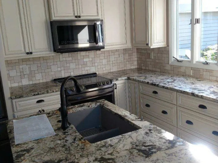 Signature Pearl Kitchen Cabinets – Elegant Creamy Finish for Timeless Kitchens