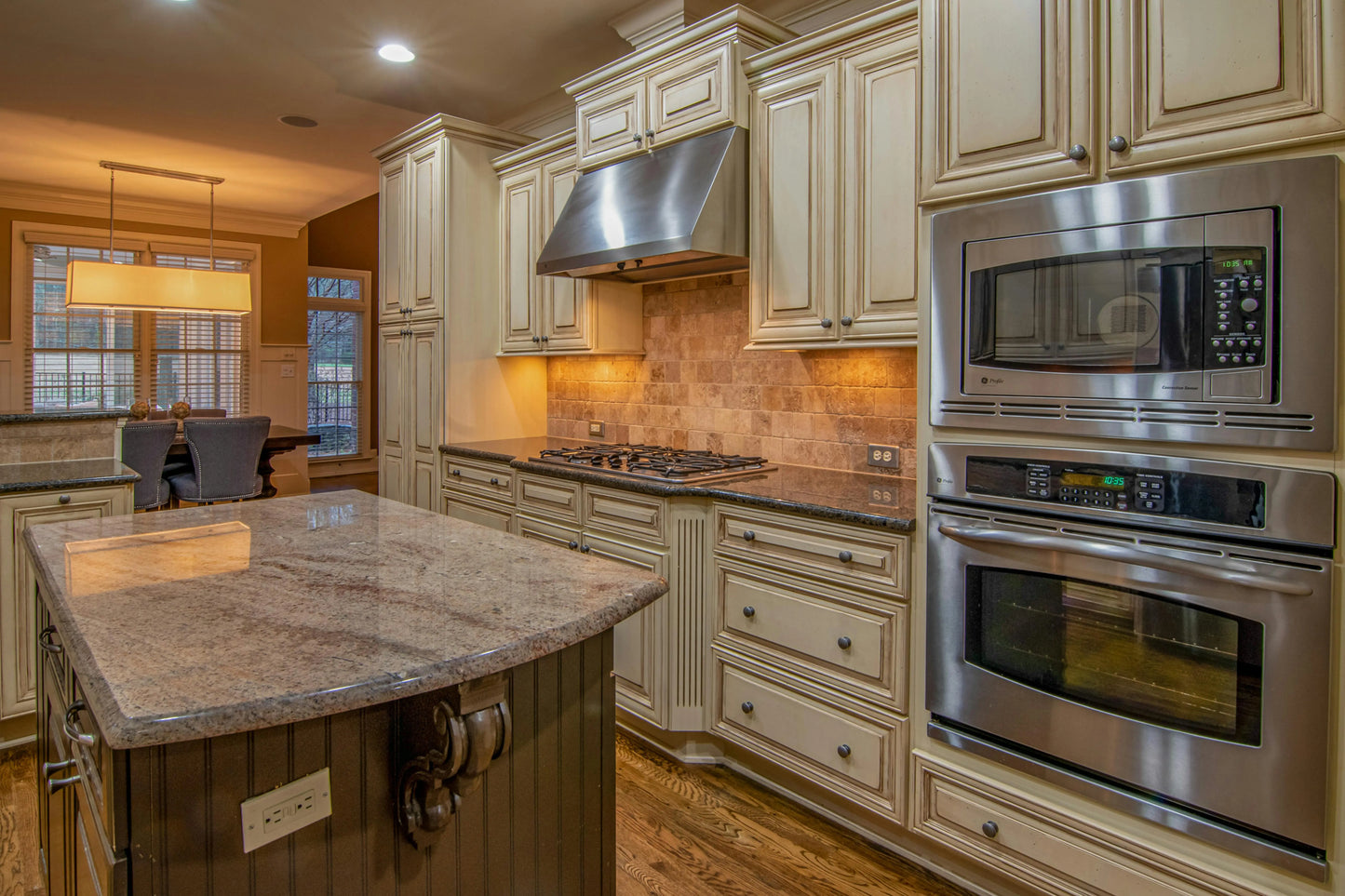 Winchester Grey Kitchen Cabinets – Modern, Sleek & Timeless