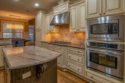Winchester Grey Kitchen Cabinets – Modern, Sleek & Timeless